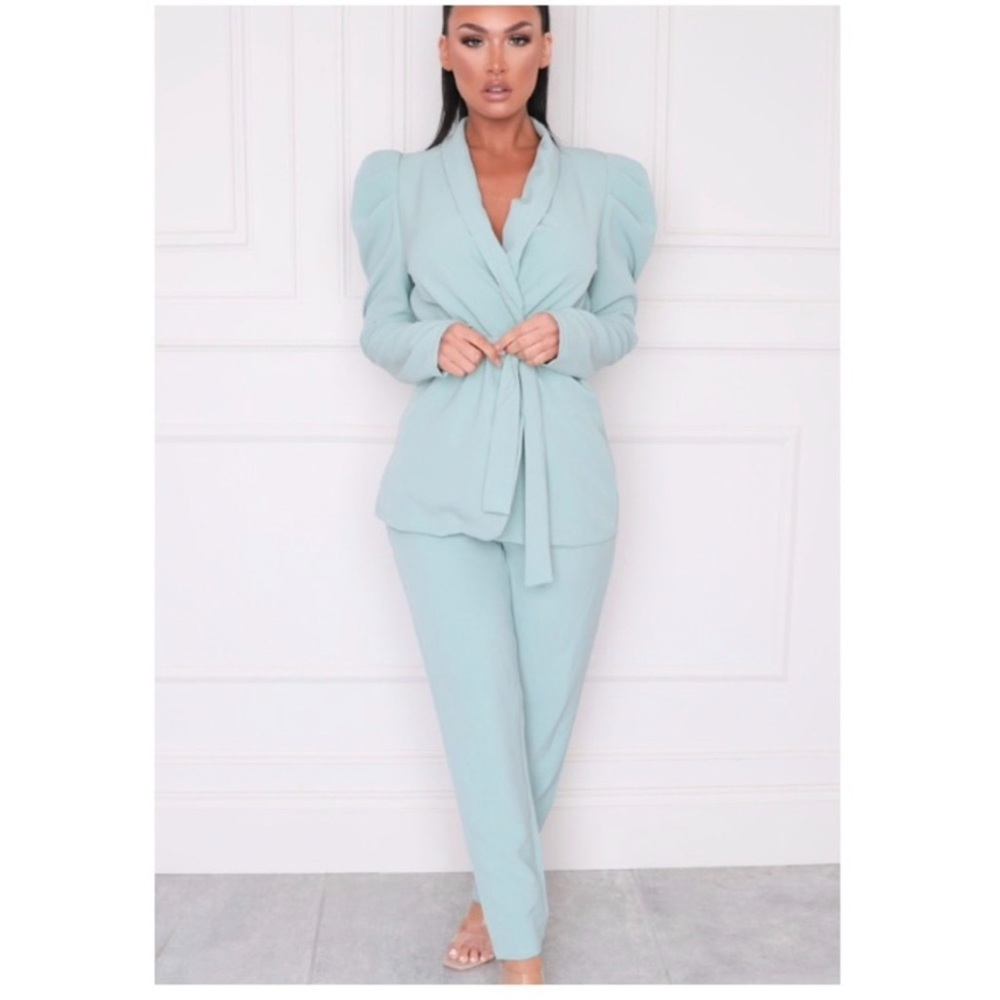☀️Mint blazer and trouser set NWT